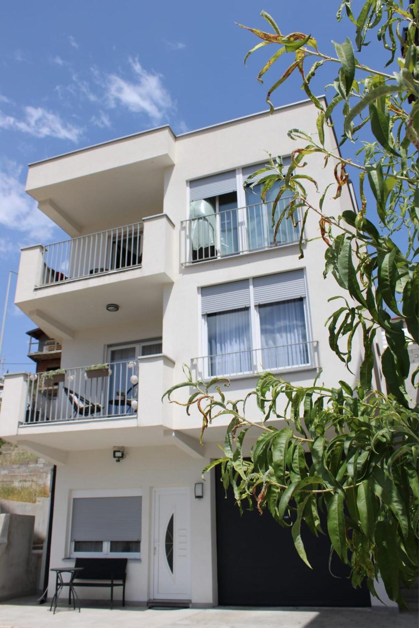 Apartment Merry - Free Garage & Parking Mostar Extérieur photo