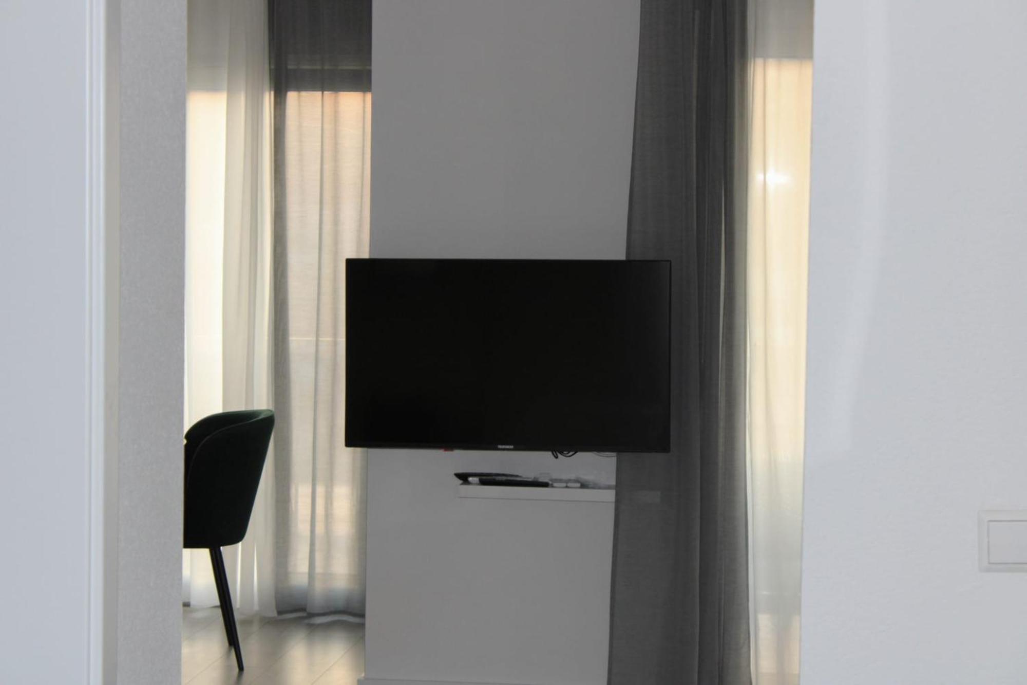 Apartment Merry - Free Garage & Parking Mostar Extérieur photo