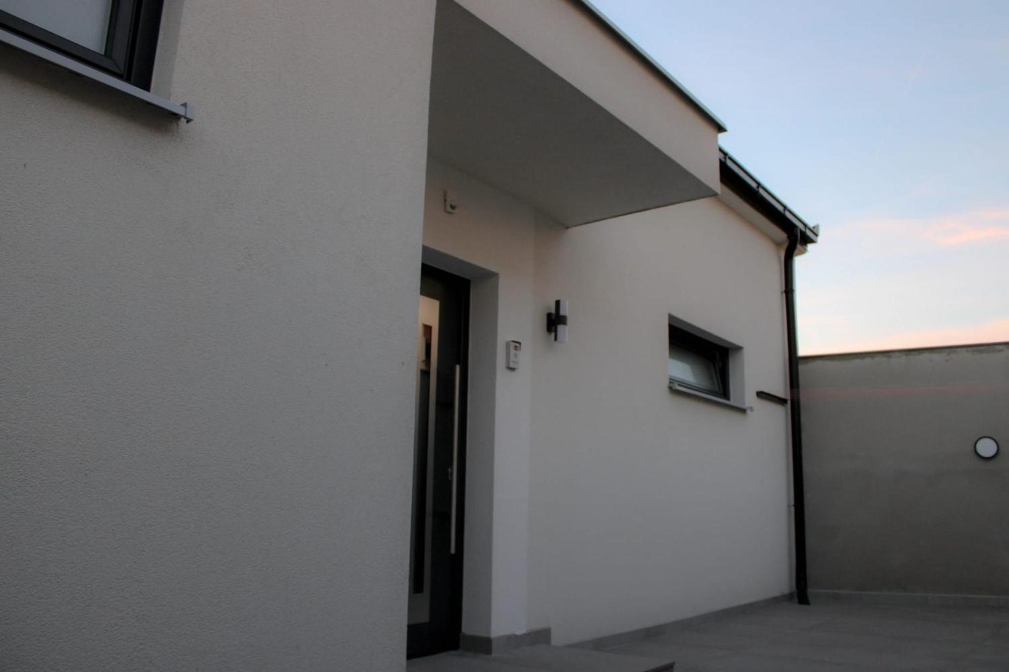 Apartment Merry - Free Garage & Parking Mostar Extérieur photo